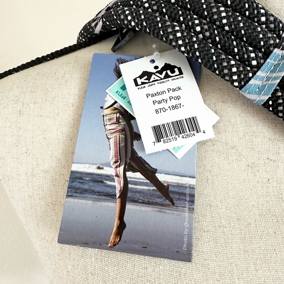 KAVU Women's Paxton Pack Party Pop Bag Backpack 870-1867 Travel Beige Multi New - Picture 3 of 6